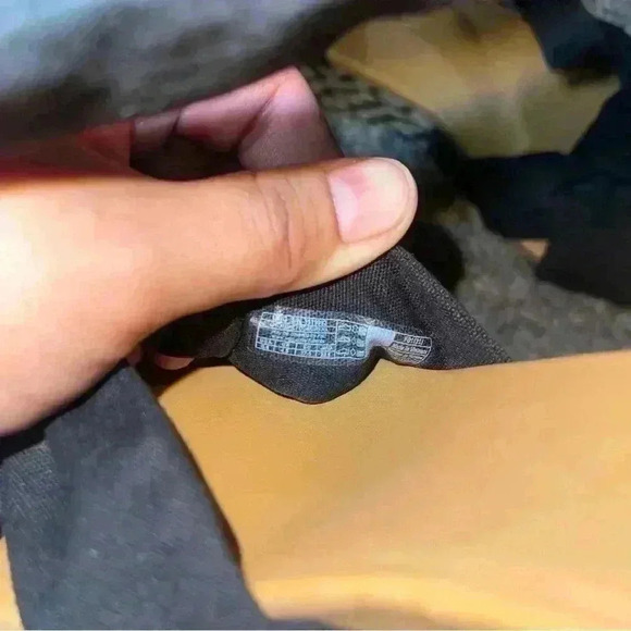 UGG Women's Yarrow Canvas Wedge Sandal Sz 6.5 - Picture 7 of 8